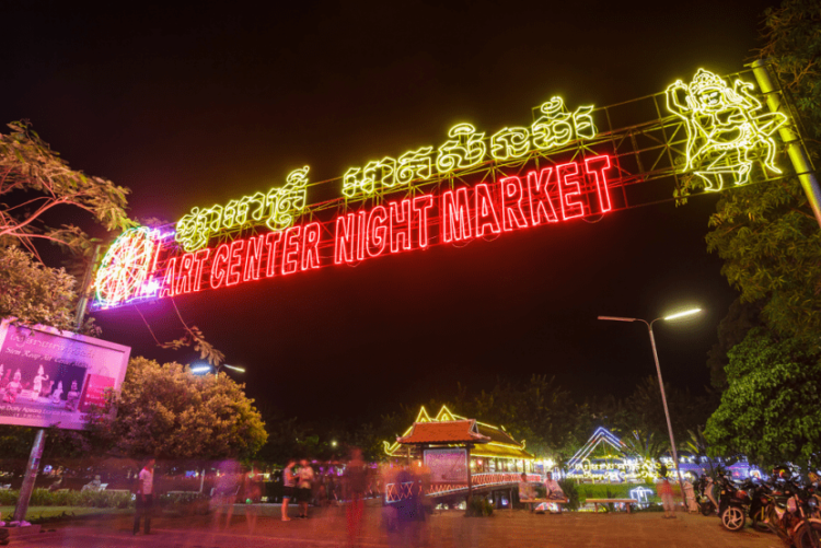 Bustling Siem Reap Night Market