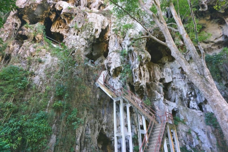 Pha Tok Caves