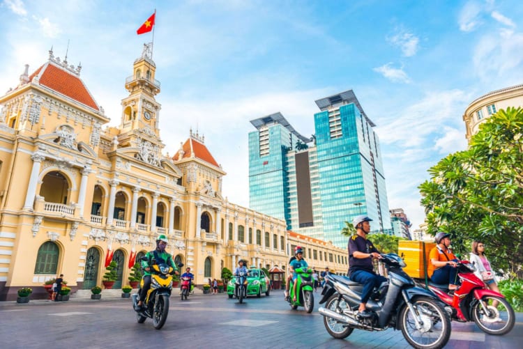 You can fully enjoy the sunny weather of Ho Chi Minh City during the Wet Season