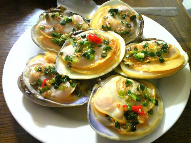 delicious ngan dishes at Halong Bay