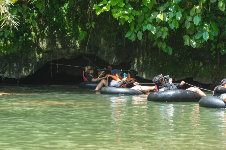 tourists Relax on the water at Nam Ou River