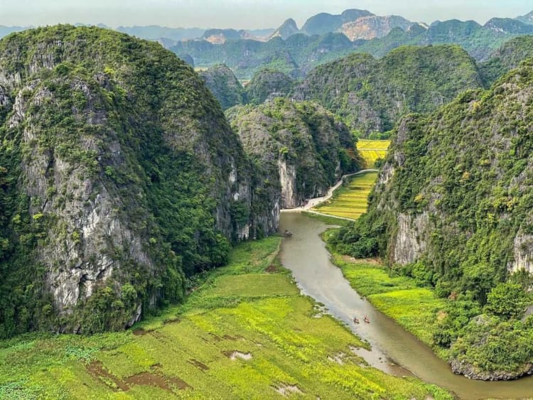 FULL-DAY TAM COC RIVER ADVENTURE