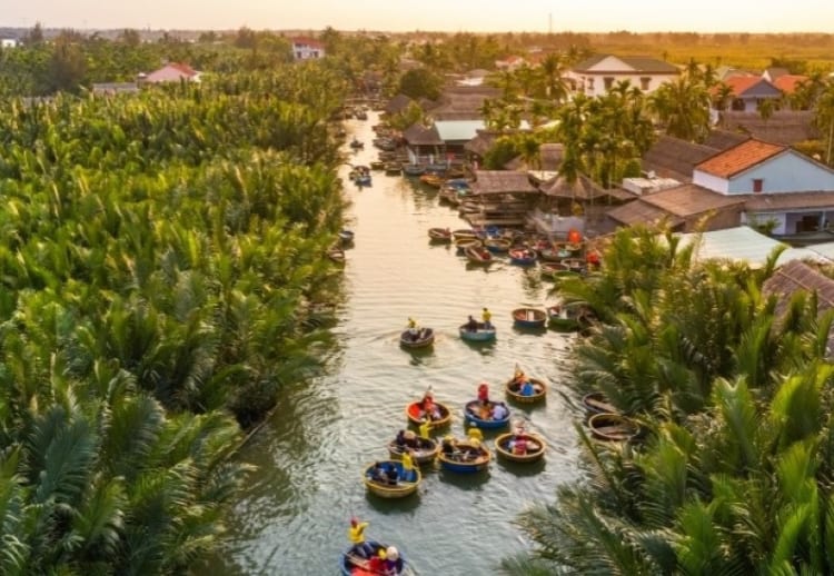 Bay Mau Coconut Forest is also known as Hoi An coconut garden