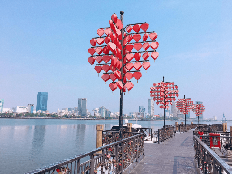 The Love Bridge in Da Nang – Romantic tourist destination for couples