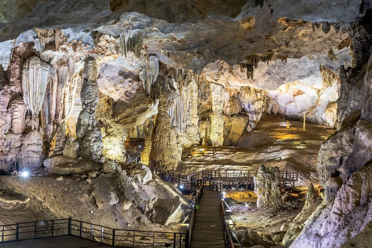 inside Paradise Cave