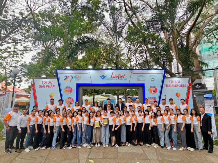 LUA VIET TOURS WAS HONORED WITH 2 TOP AWARDS AT THE HO CHI MINH CITY TOURISM FESTIVAL 2024 