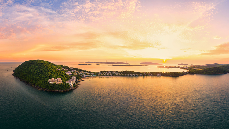 Witnessing the magic of dawn in Phu Quoc