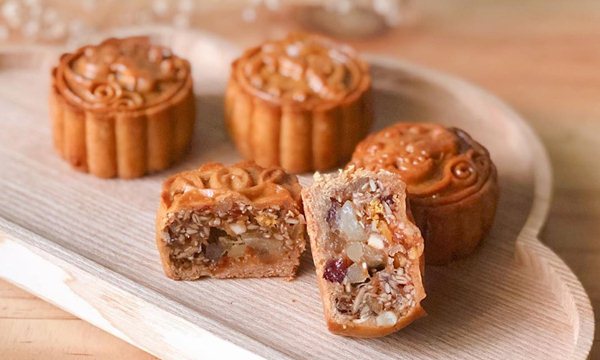 traditional mooncake