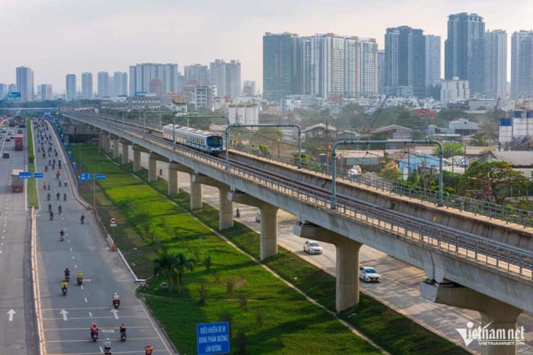 Ben Thanh - Suoi Tien Metro from sky view