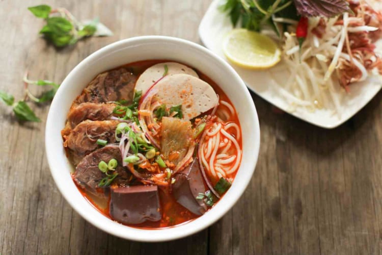 Bun bo Hue - A famous dish of Central Vietnam people