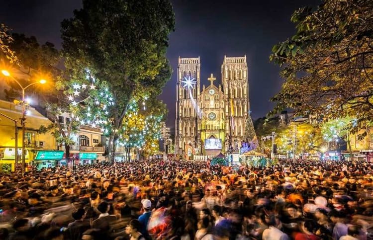 Christmas celebrations in Hanoi