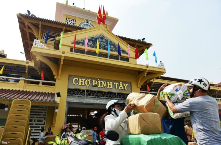 HALF-DAY CYCLO JOURNEY THROUGH CHINATOWN