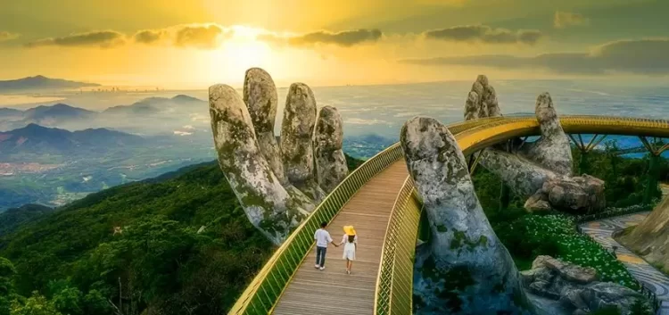 a couple Walk hand-in-hand at golden bridge