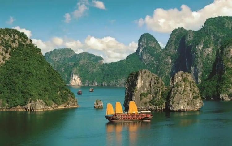 Ha Long Bay Vietnam