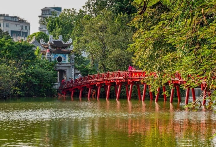 The bridge to Ngoc Son Temple, Hanoi