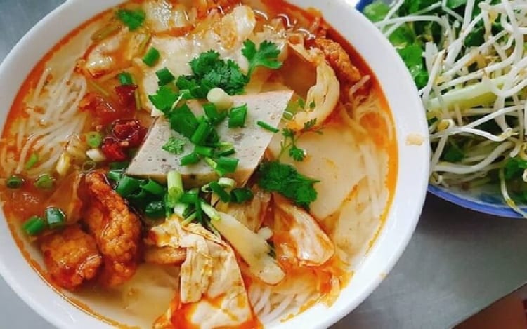 a bowl of bun cha ca da nang