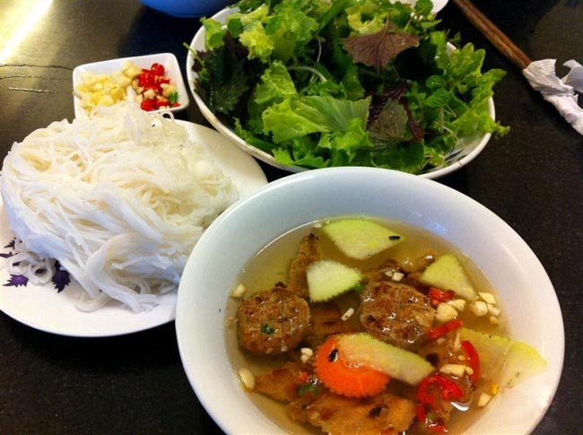 Bun cha with fresh herbs