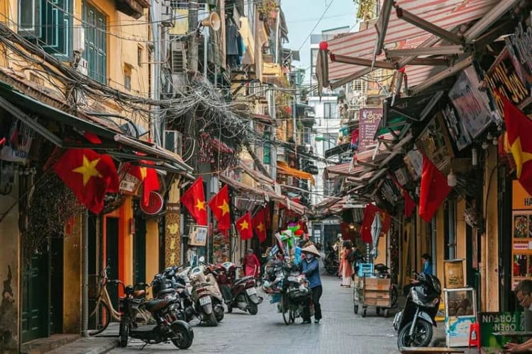 a valley in Hanoi Old Quarter