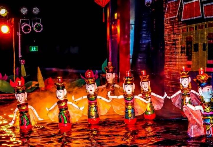 Water Puppet Show in hanoi