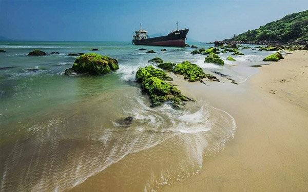 Nam o beach coast