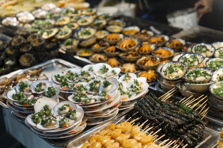 Duong Dong Night Market