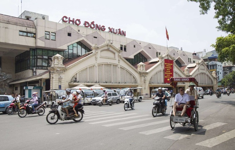Dong Xuan Market is one of the places to visit in Hanoi for local shopping and street food